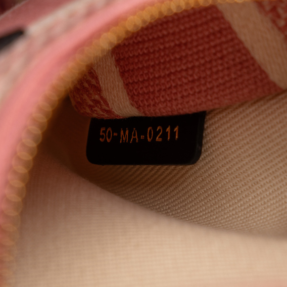 Pre-Loved Dior Medium D-Stripes Lady D-Lite - Picture 7 of 10